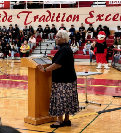 Picture of the first guest speaker (Carla Robinson) at the MLK Assembly at Renton High School.