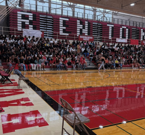 A photo of the senior and junior section at the assembly. 