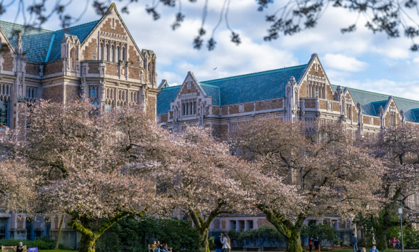 Photo of the University of Washington. Unsplash. Junru, P (2022).